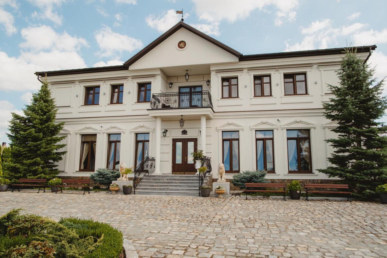 Palac Uniejów Exterior foto